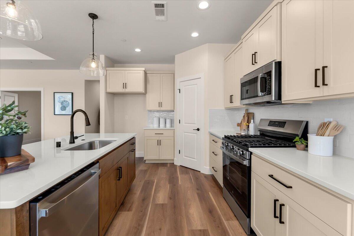 20175 Solomon Peak Drive