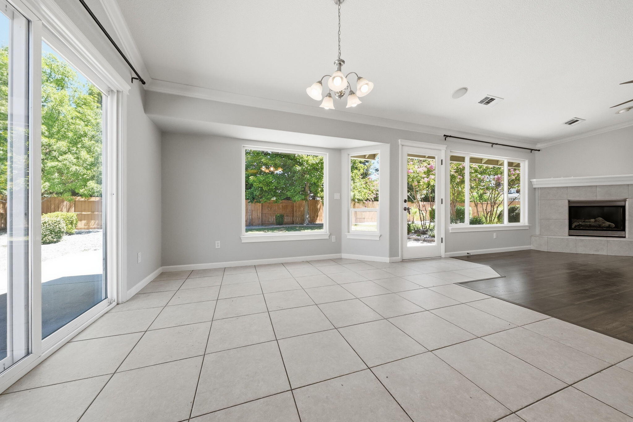 7691 Platinum Way