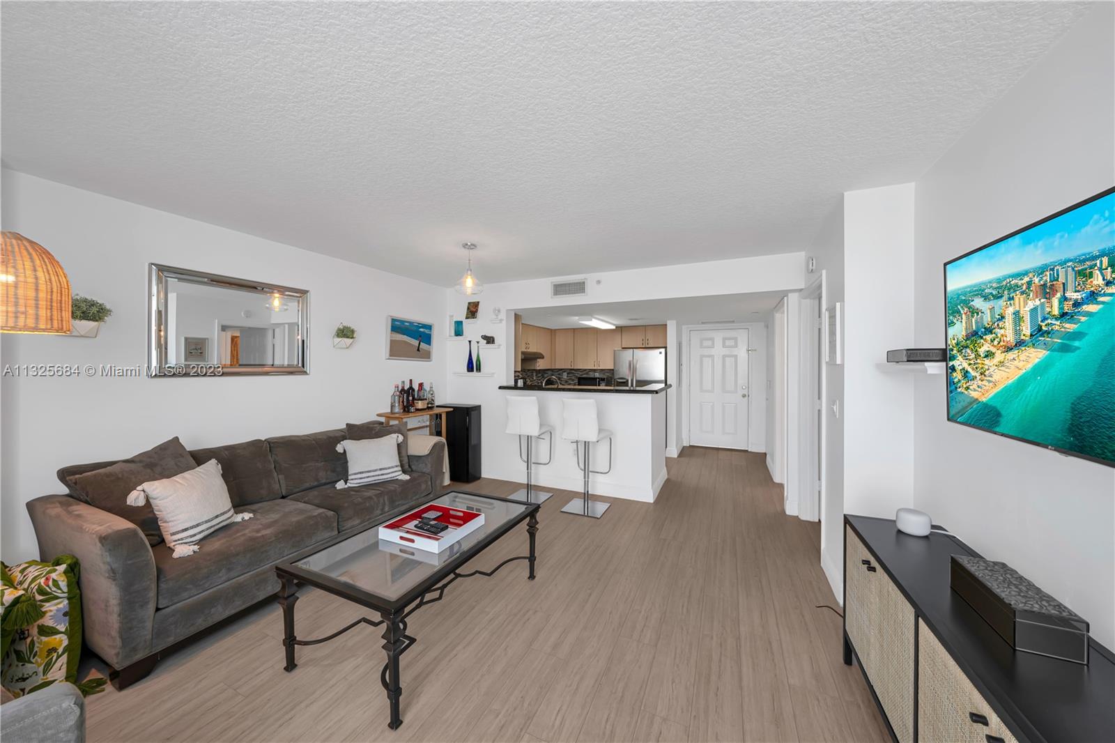 3000 Coral Way # 915