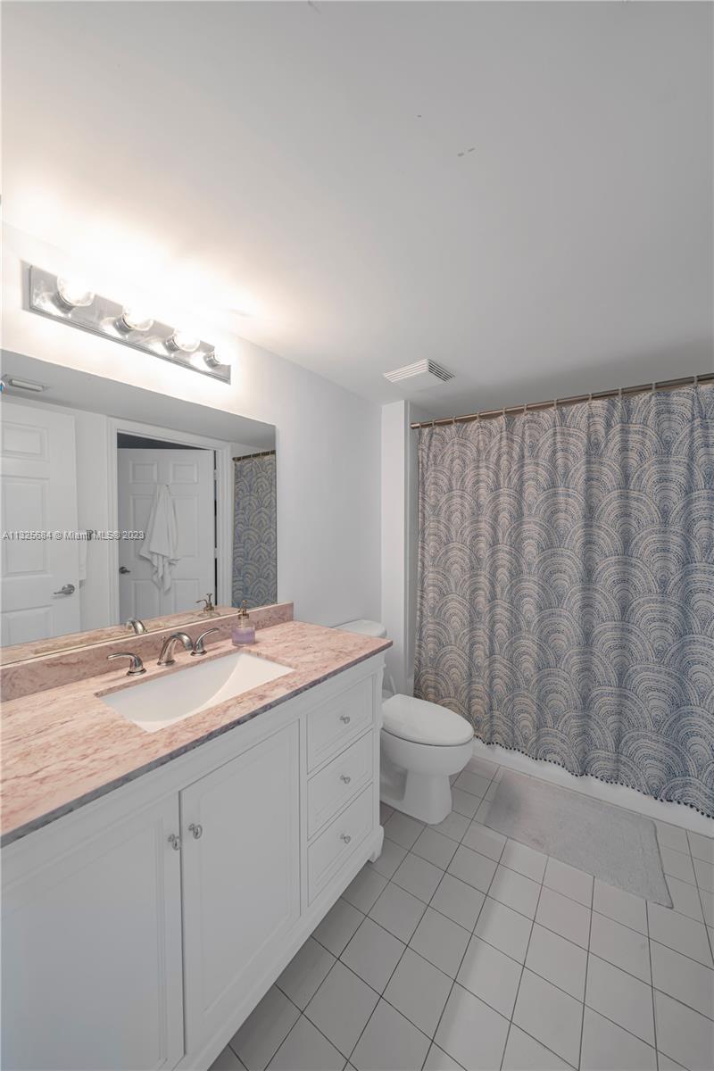 3000 Coral Way # 915