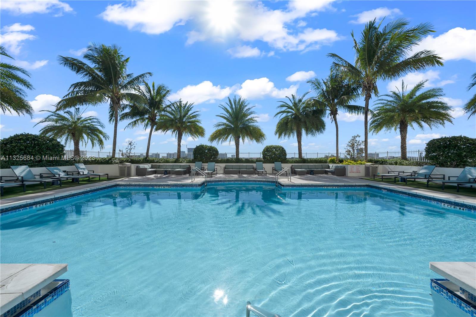 3000 Coral Way # 915