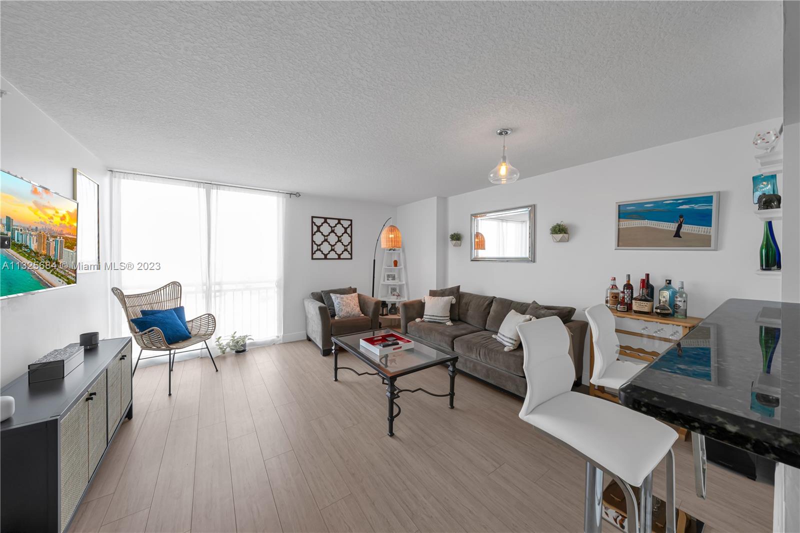 3000 Coral Way # 915