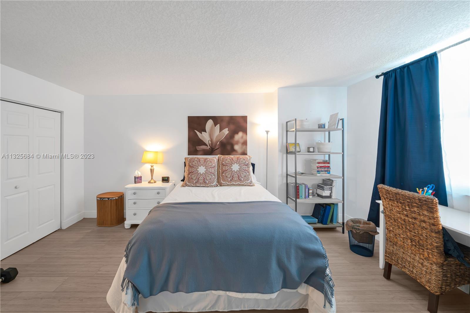 3000 Coral Way # 915