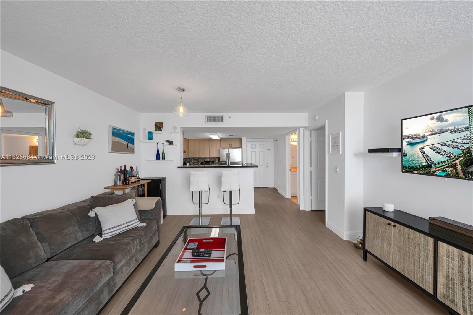 3000 Coral Way # 915