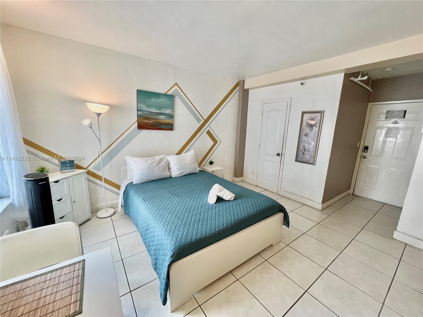3030 Collins Ave # 2D