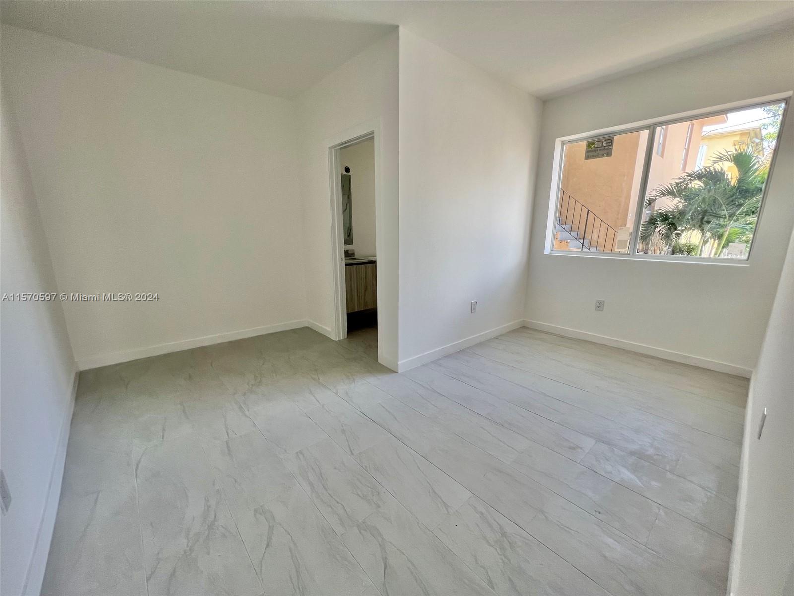 1306 SW 6th St # 7