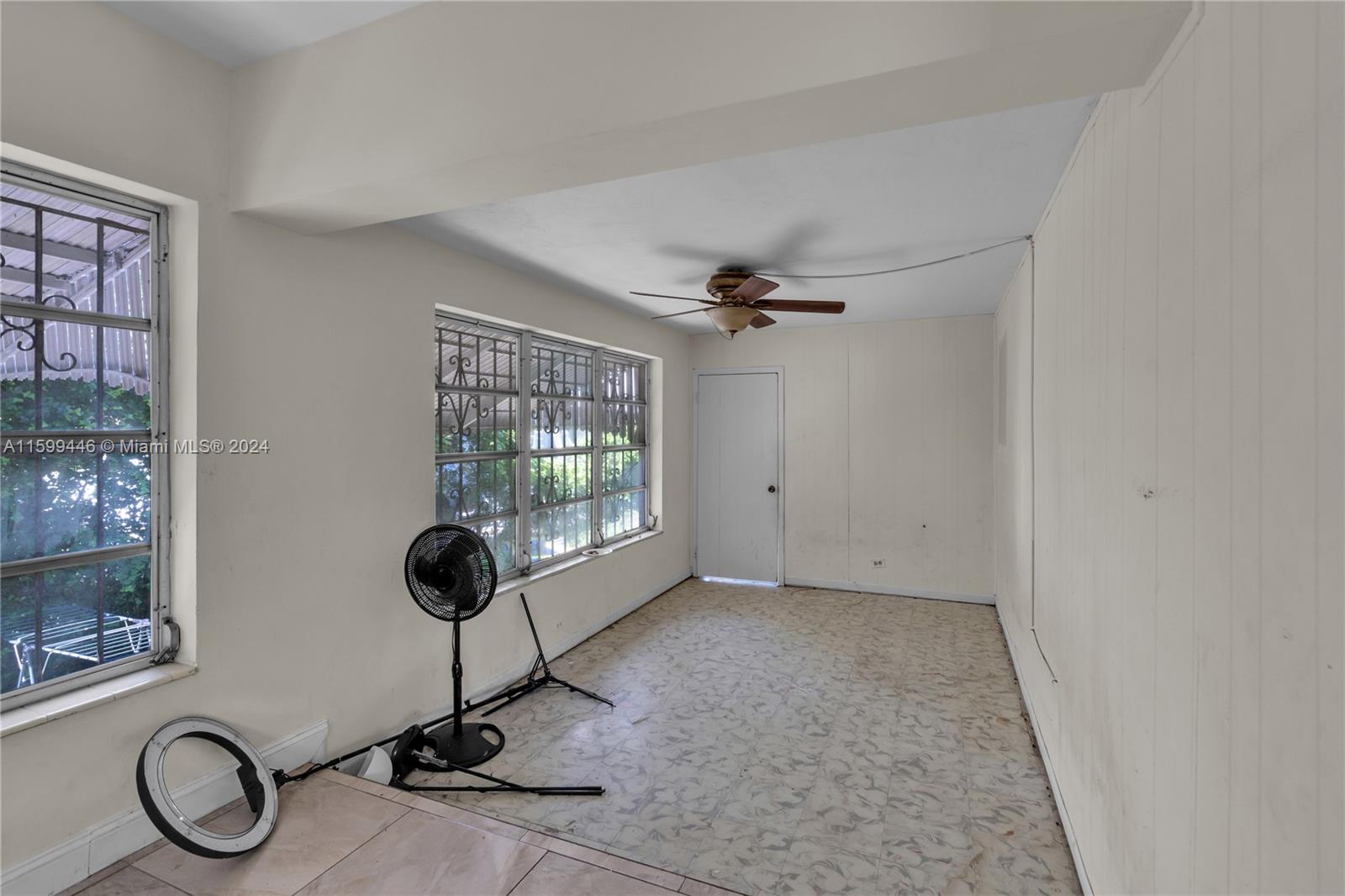 565 NW 98th St
