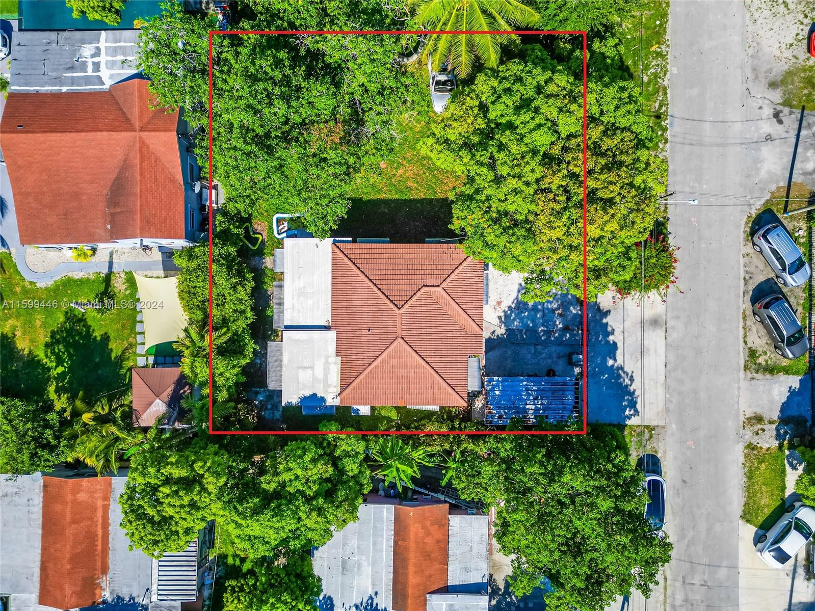 565 NW 98th St