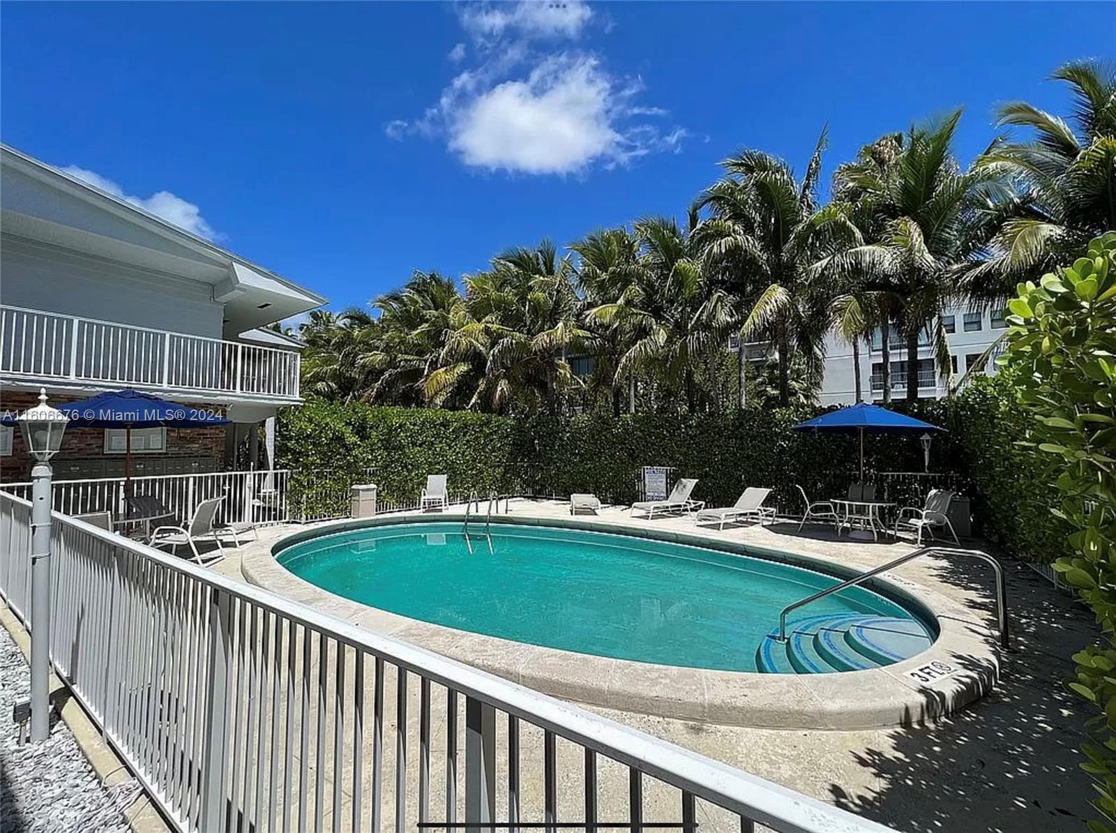 100 Sunrise Dr # 10