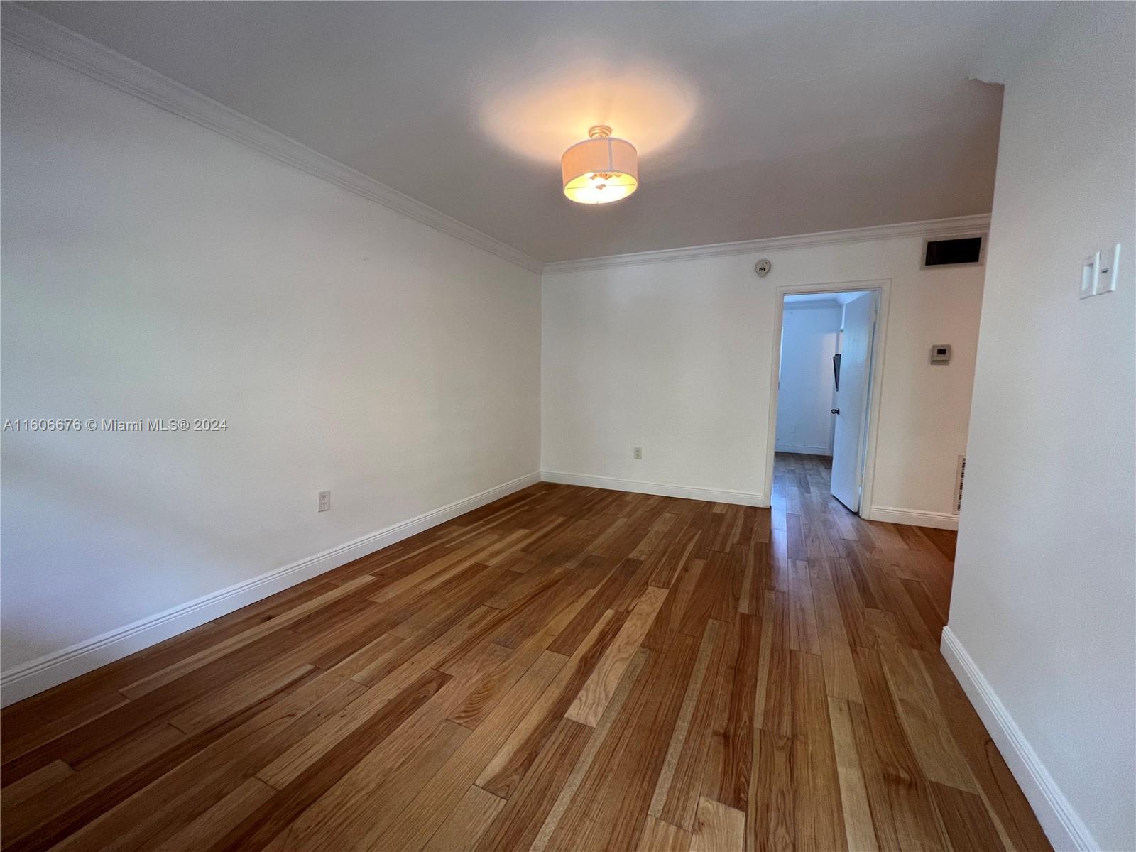 100 Sunrise Dr # 10