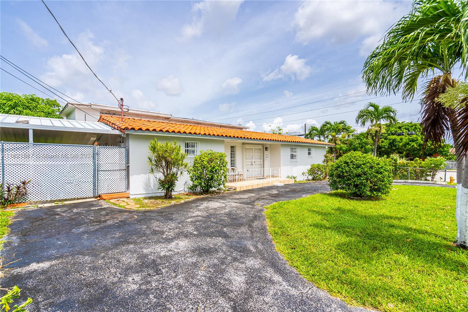 1090 NW 24th Ct # 1090