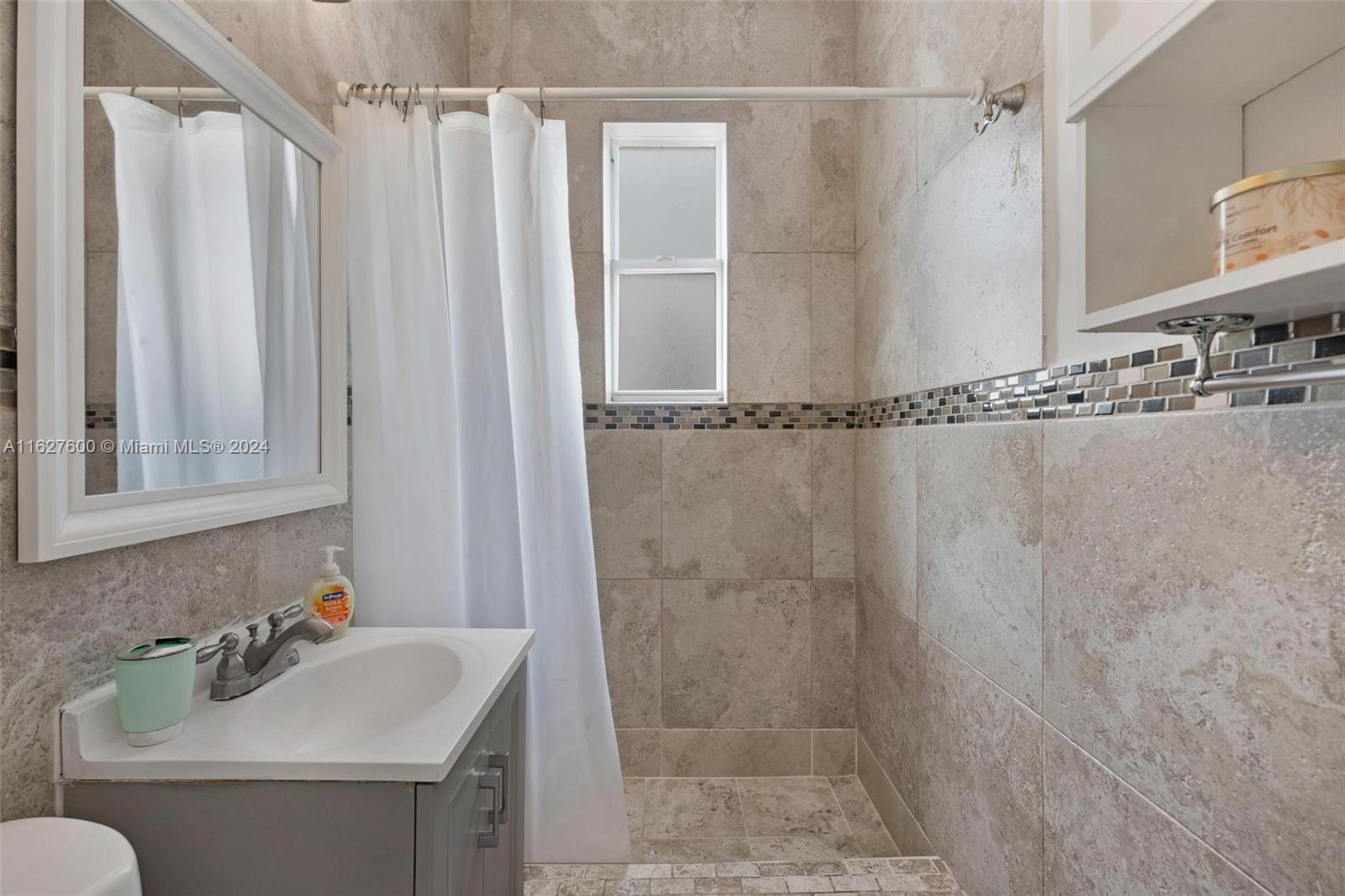 3700 Collins Ave # 310 Unit: S-310