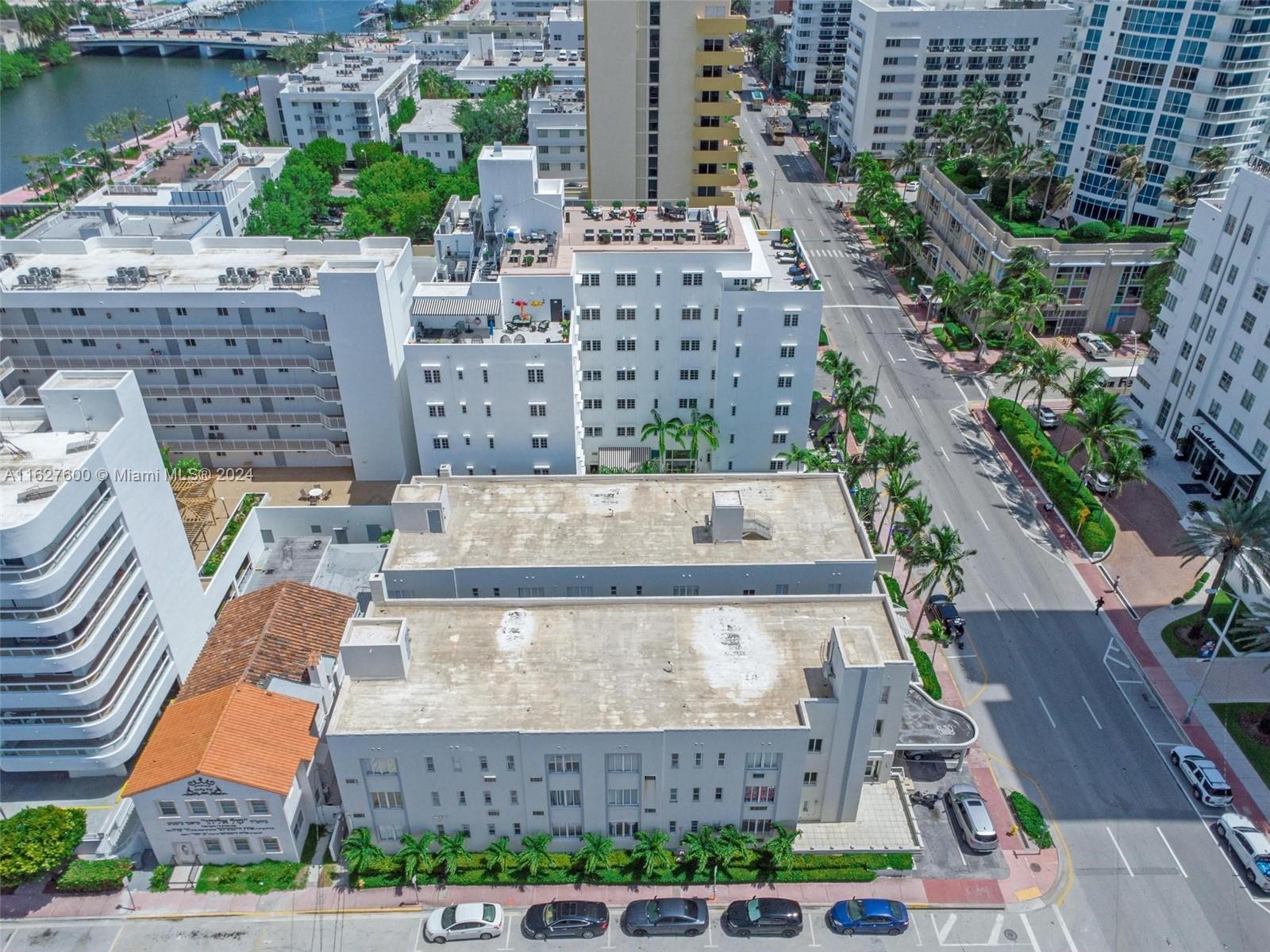 3700 Collins Ave # 310 Unit: S-310