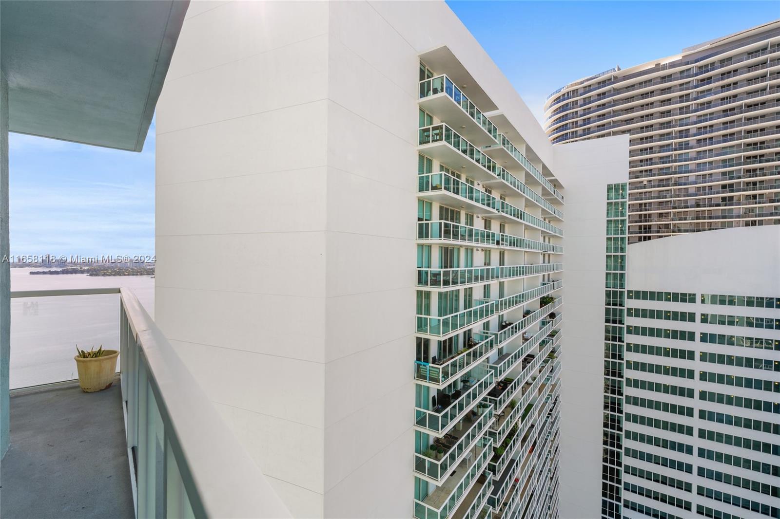 1900 N Bayshore Dr # 3505
