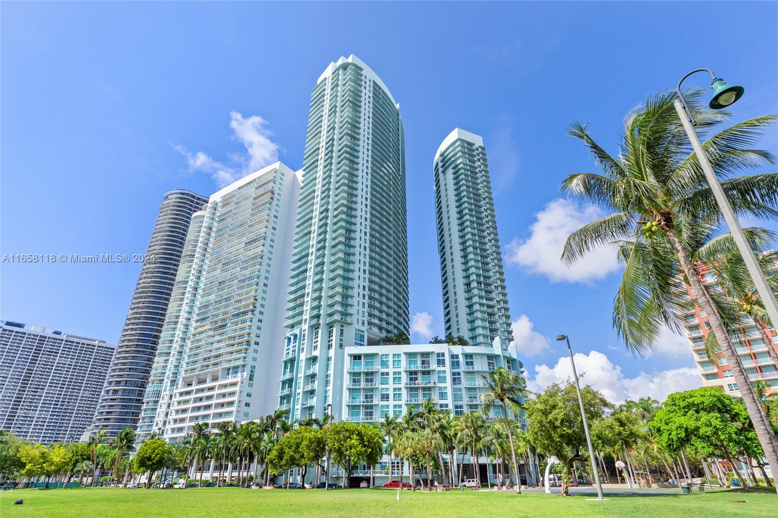 1900 N Bayshore Dr # 3505