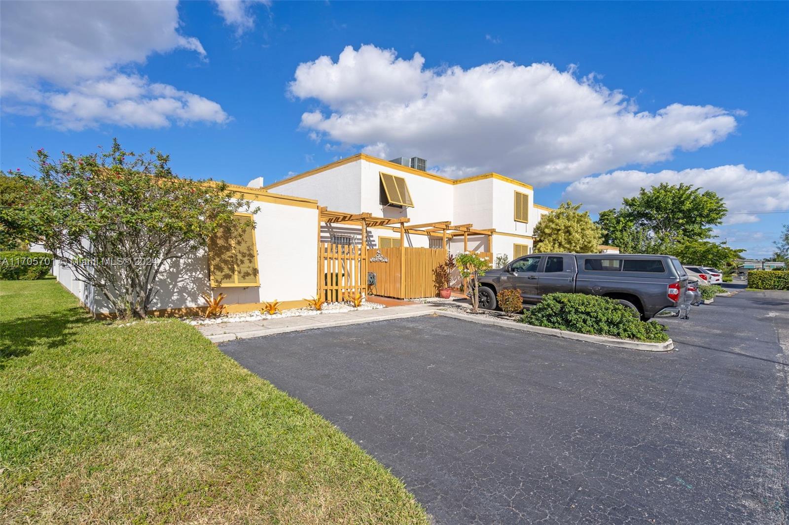 13179 SW 10th Ter # 13179