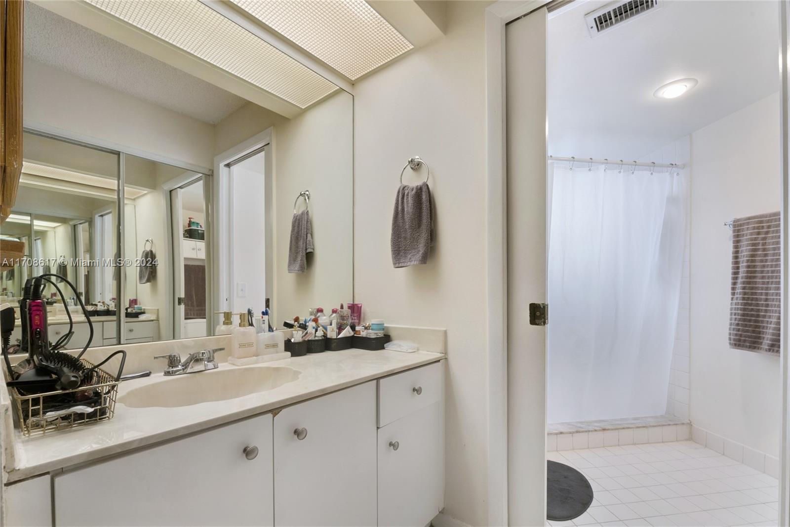 2622 SE 19th Ct # B Unit: 207-B