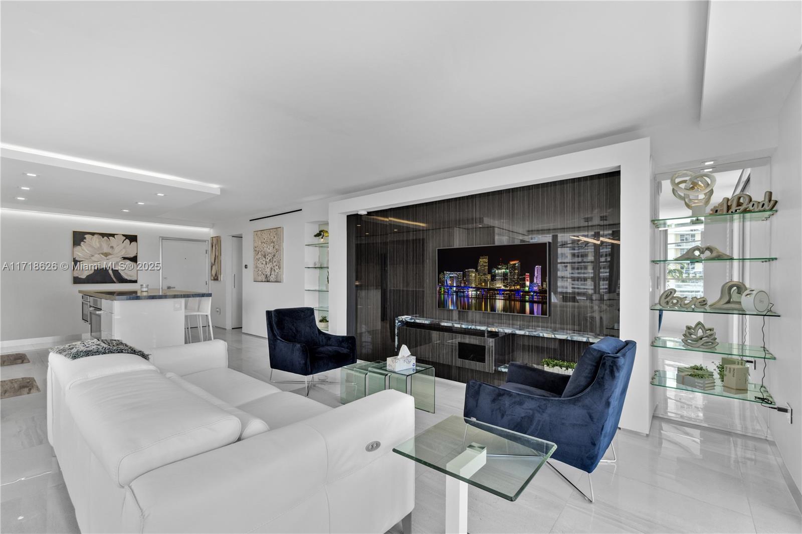 5555 Collins Ave # 5A