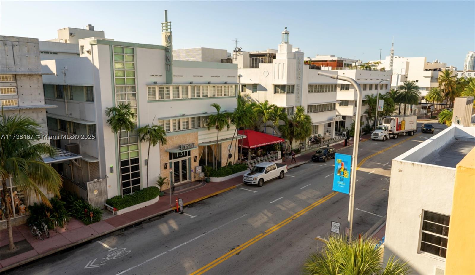 1150 Collins Ave # 405