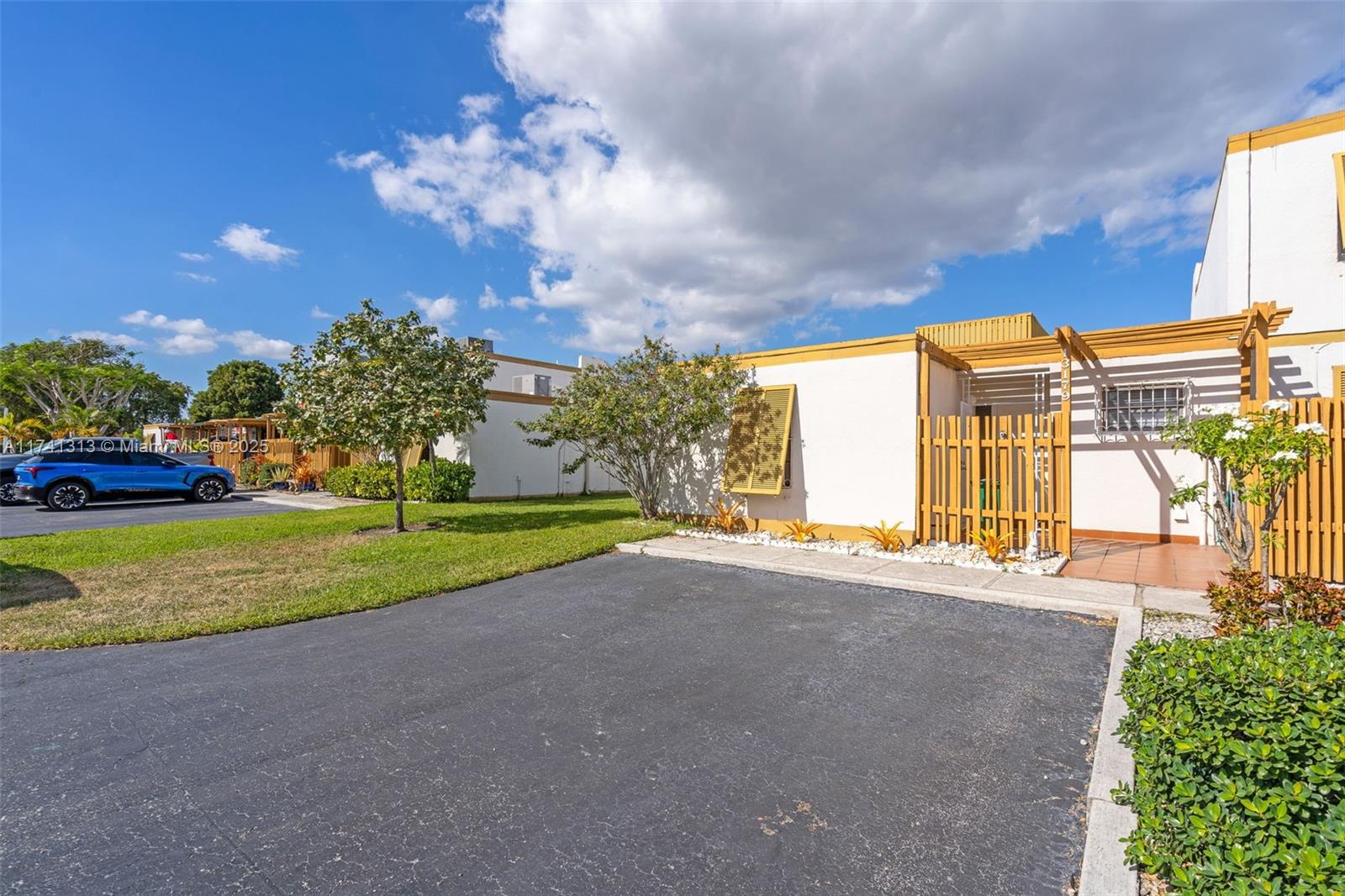 13179 SW 10 Terrace Dr # 13179