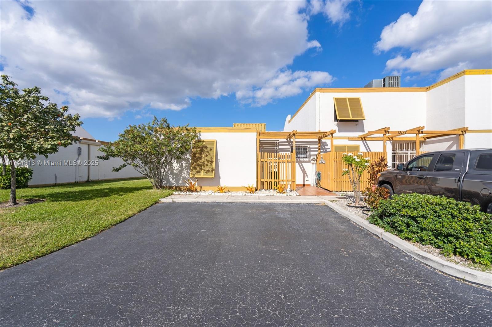 13179 SW 10 Terrace Dr # 13179