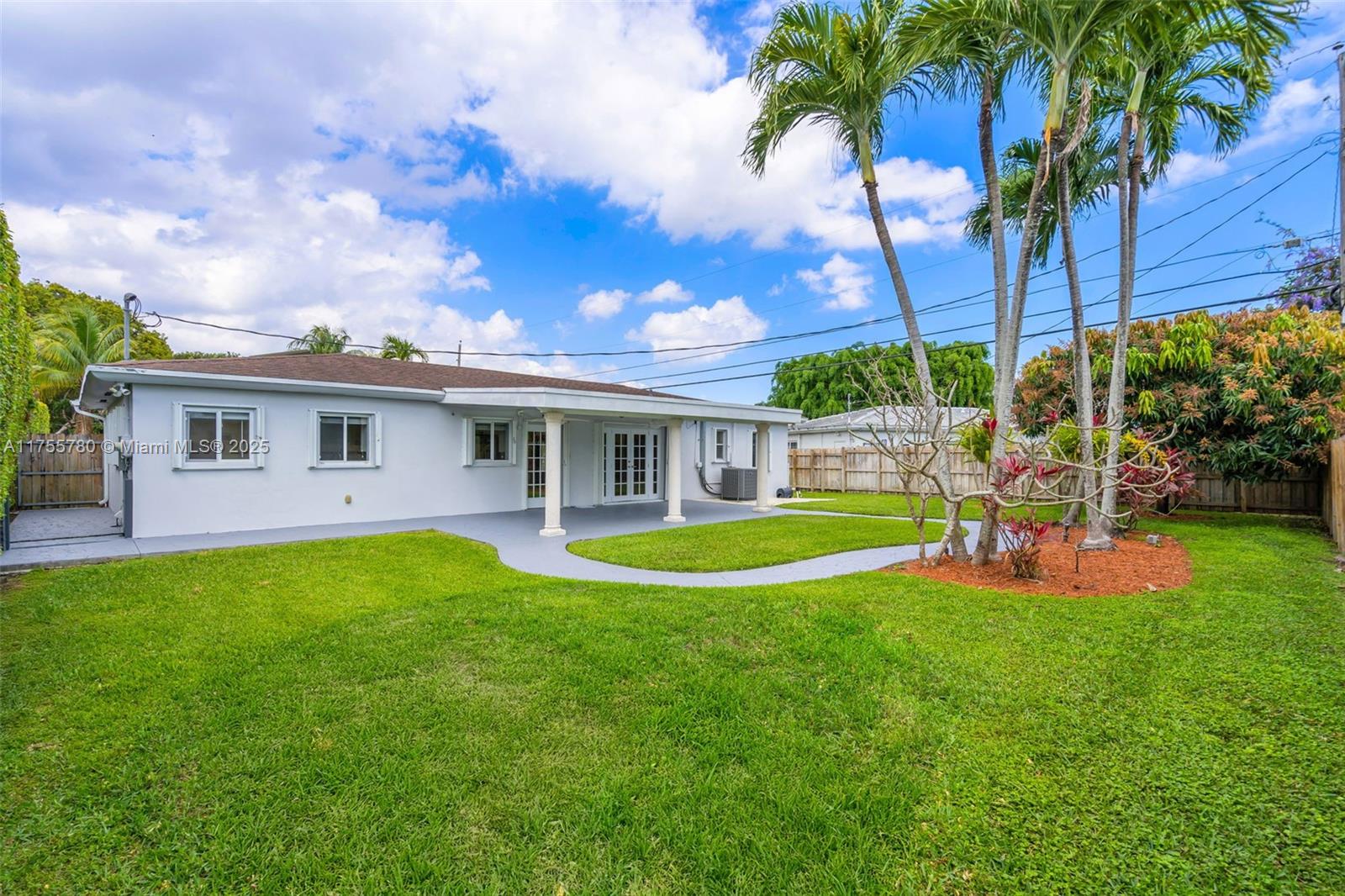 6830 SW 50th Ter
