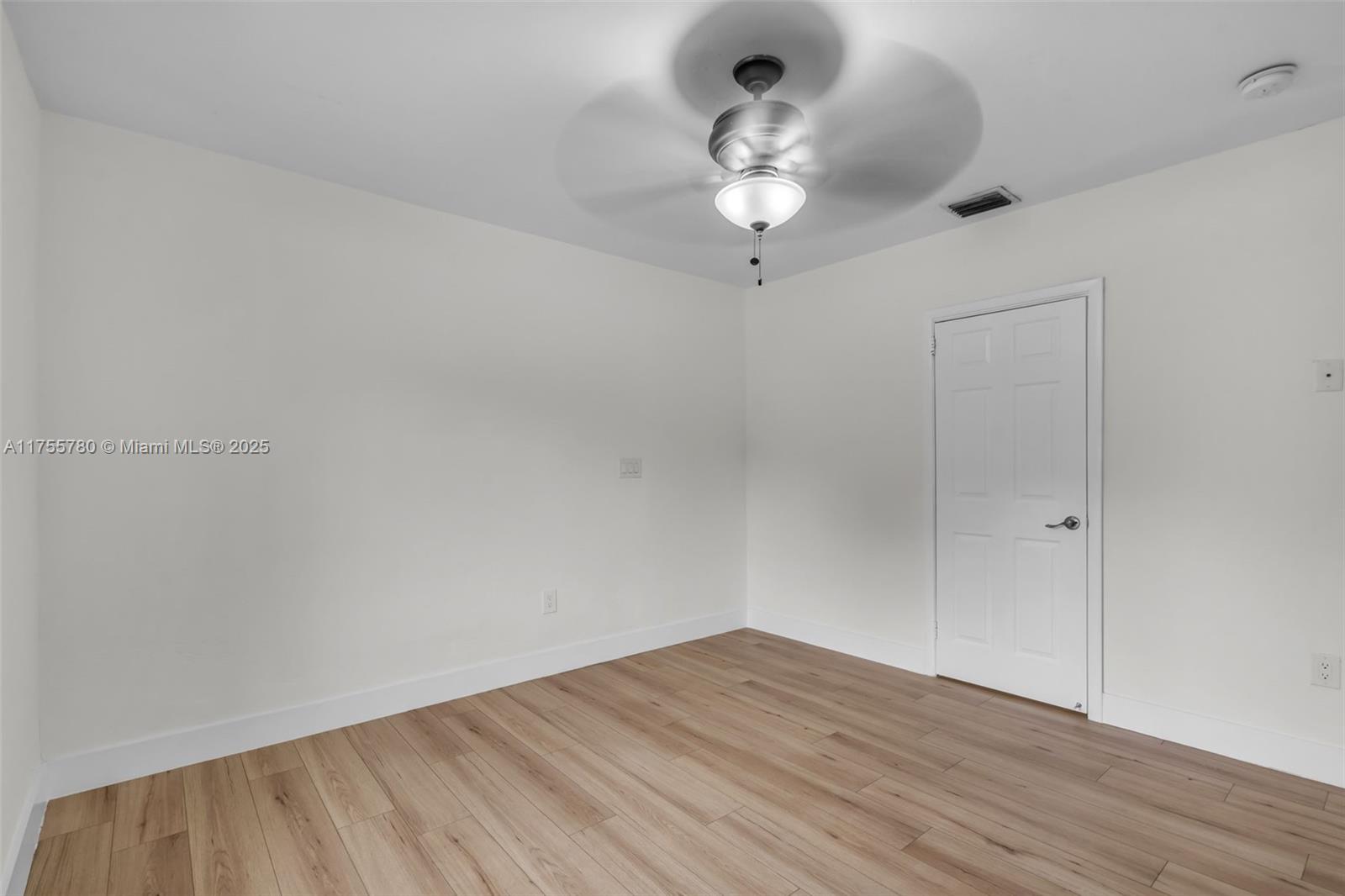 6830 SW 50th Ter