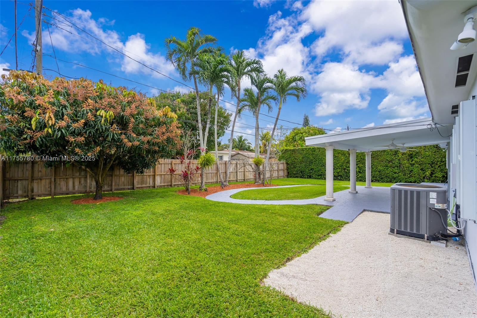 6830 SW 50th Ter