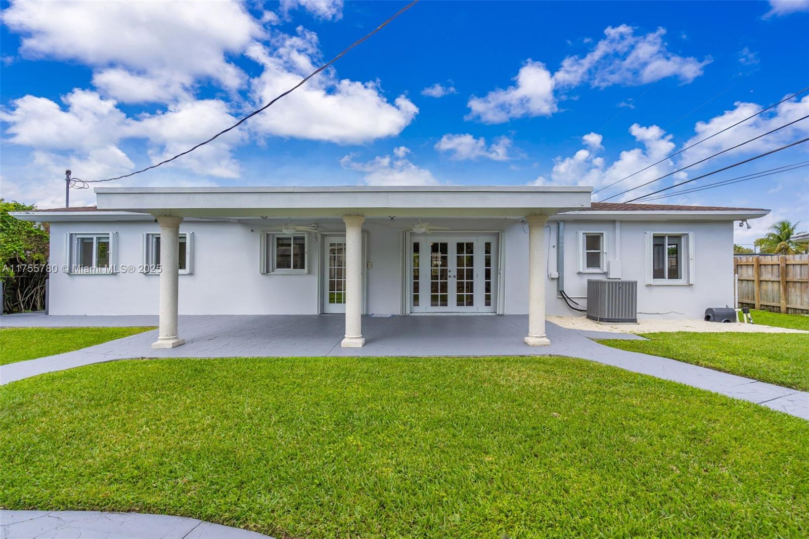 6830 SW 50th Ter
