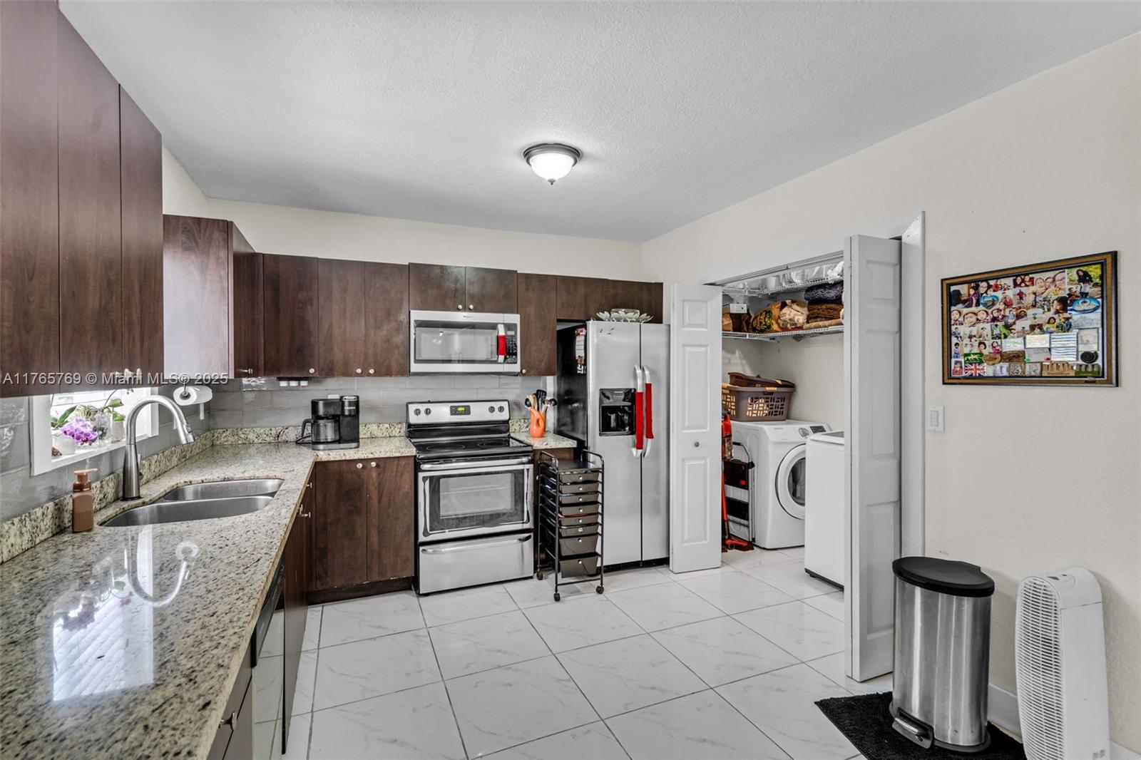 1522 NE 148th St