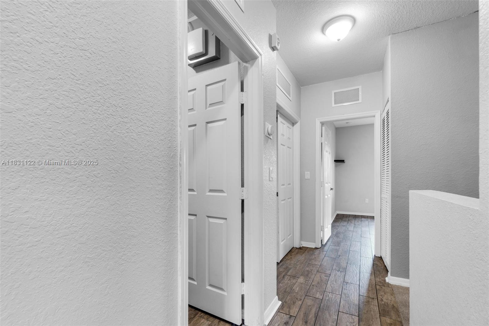 2345 SE 16th Pl