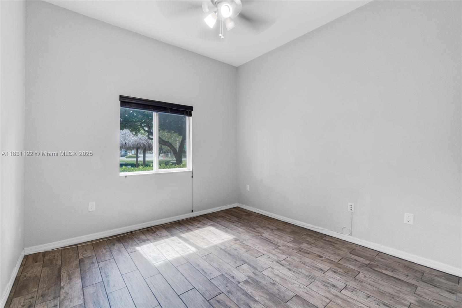 2345 SE 16th Pl