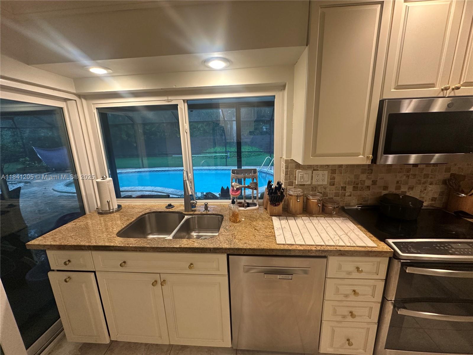 7450 SW 165th Ter
