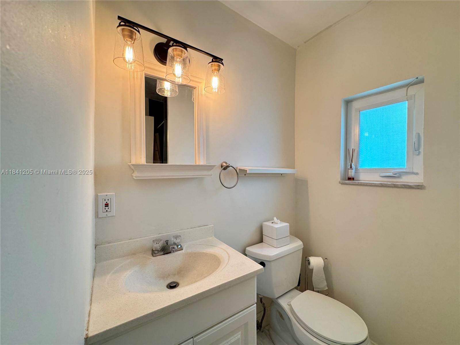 7450 SW 165th Ter