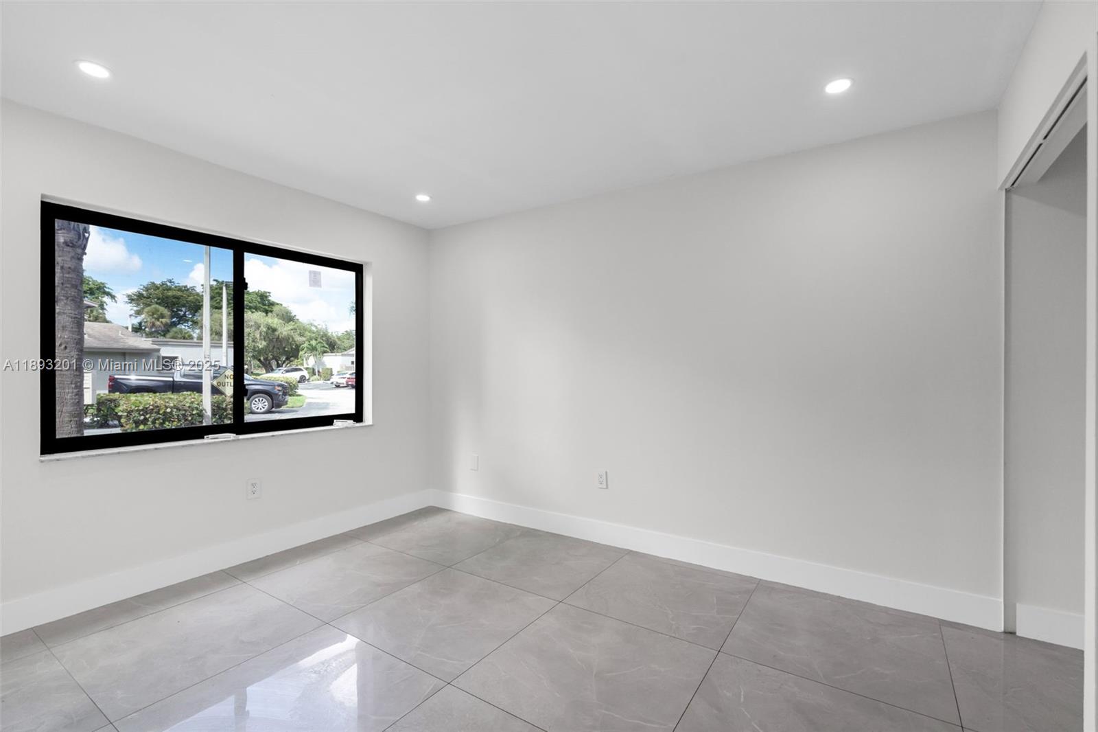 10669 SW 113th Pl # 84Z