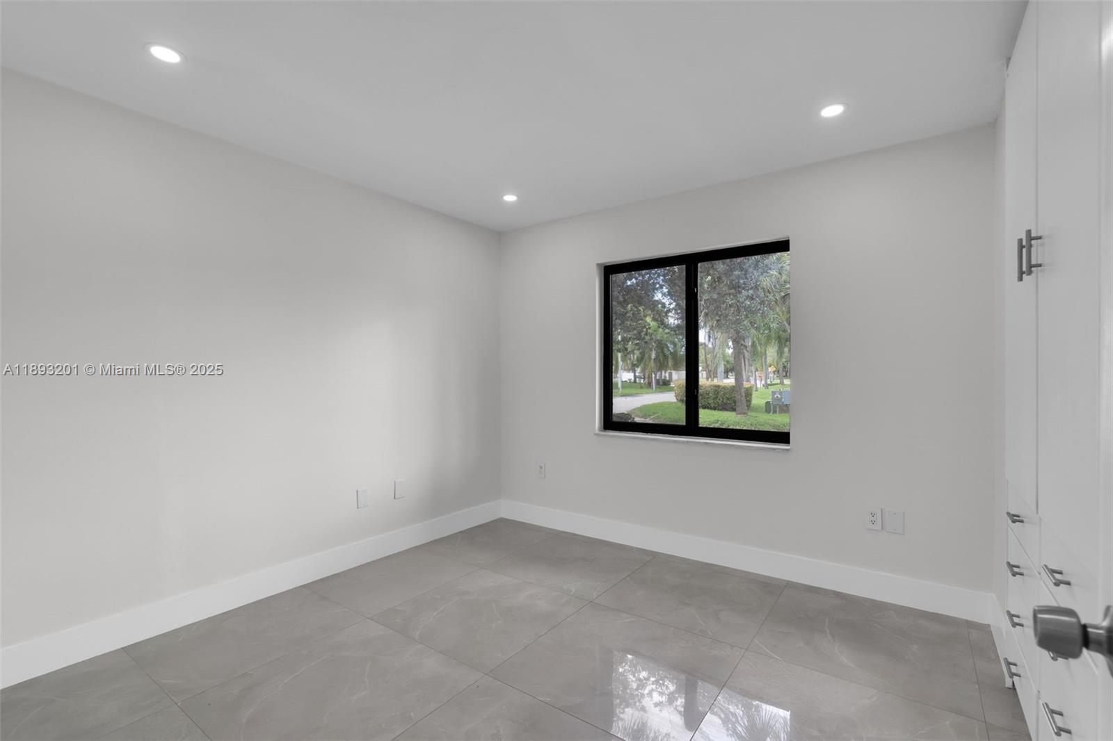 10669 SW 113th Pl # 84Z