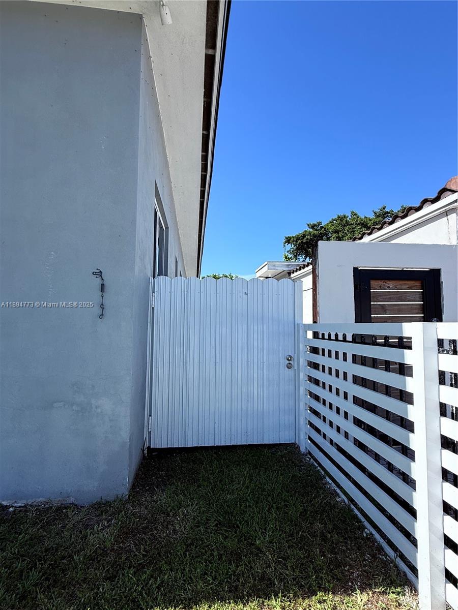3341 NW 18th Ter # B