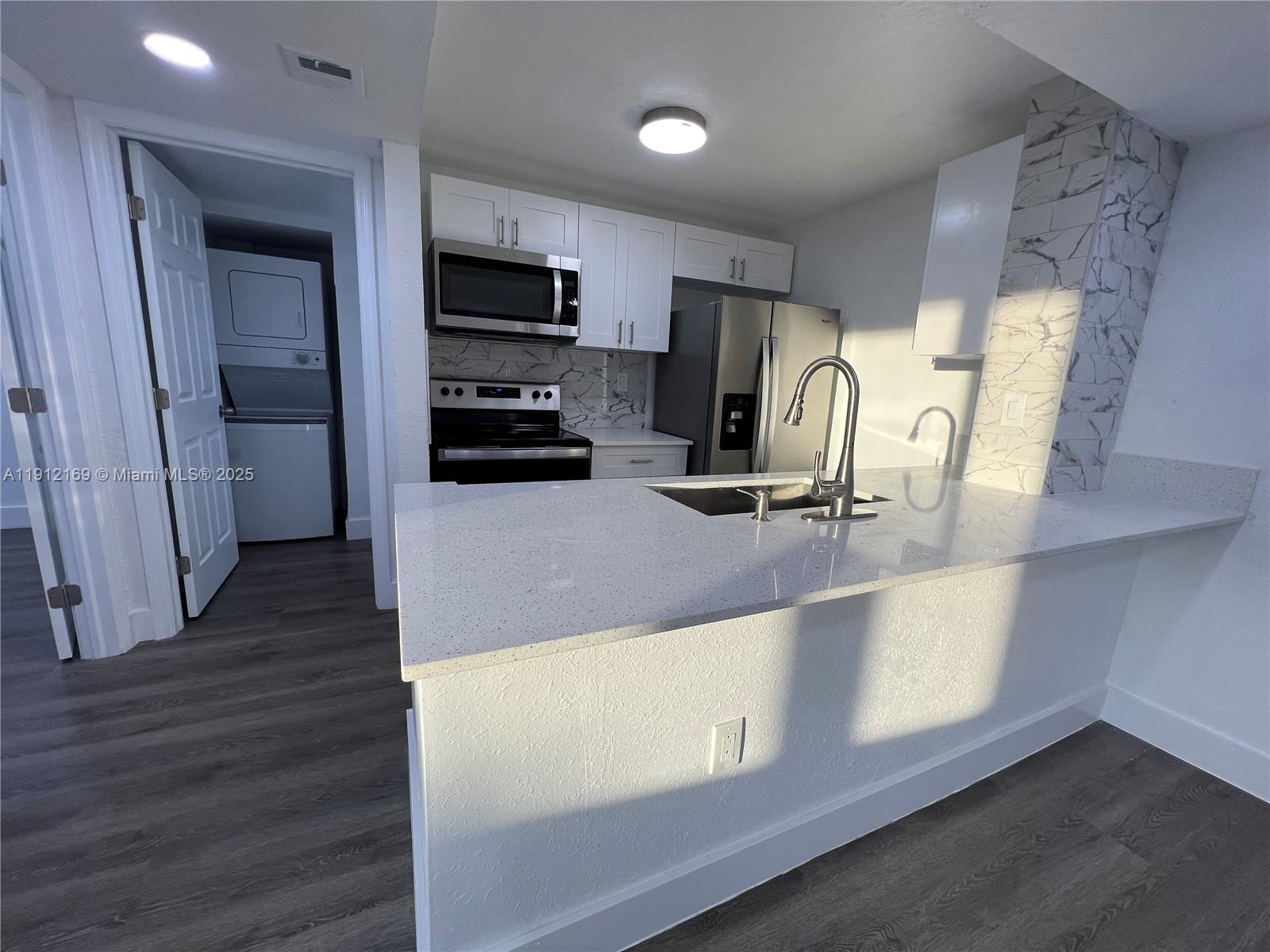 8006 SW 149th Ave # D302