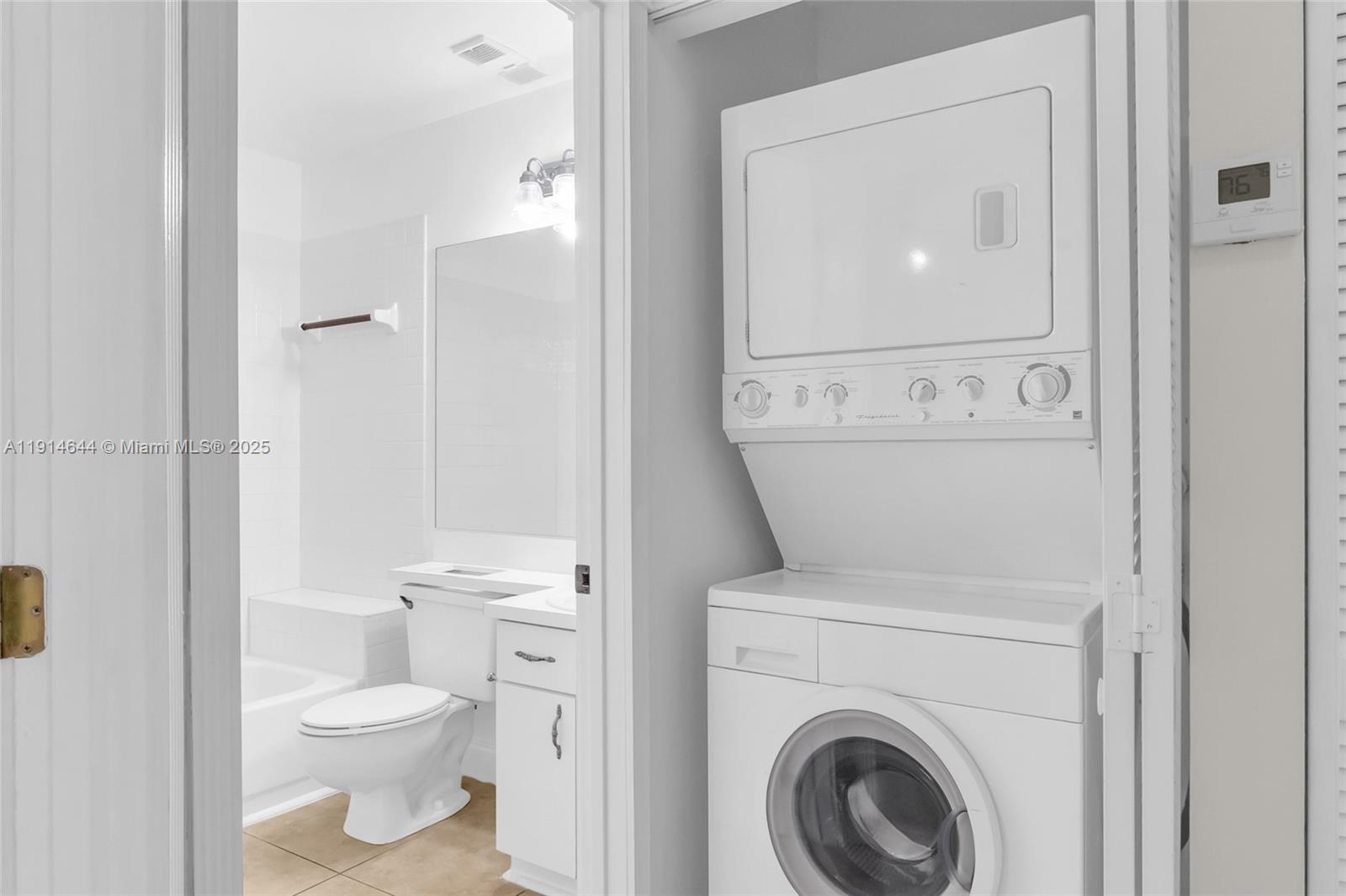 15563 N Miami Lakeway N