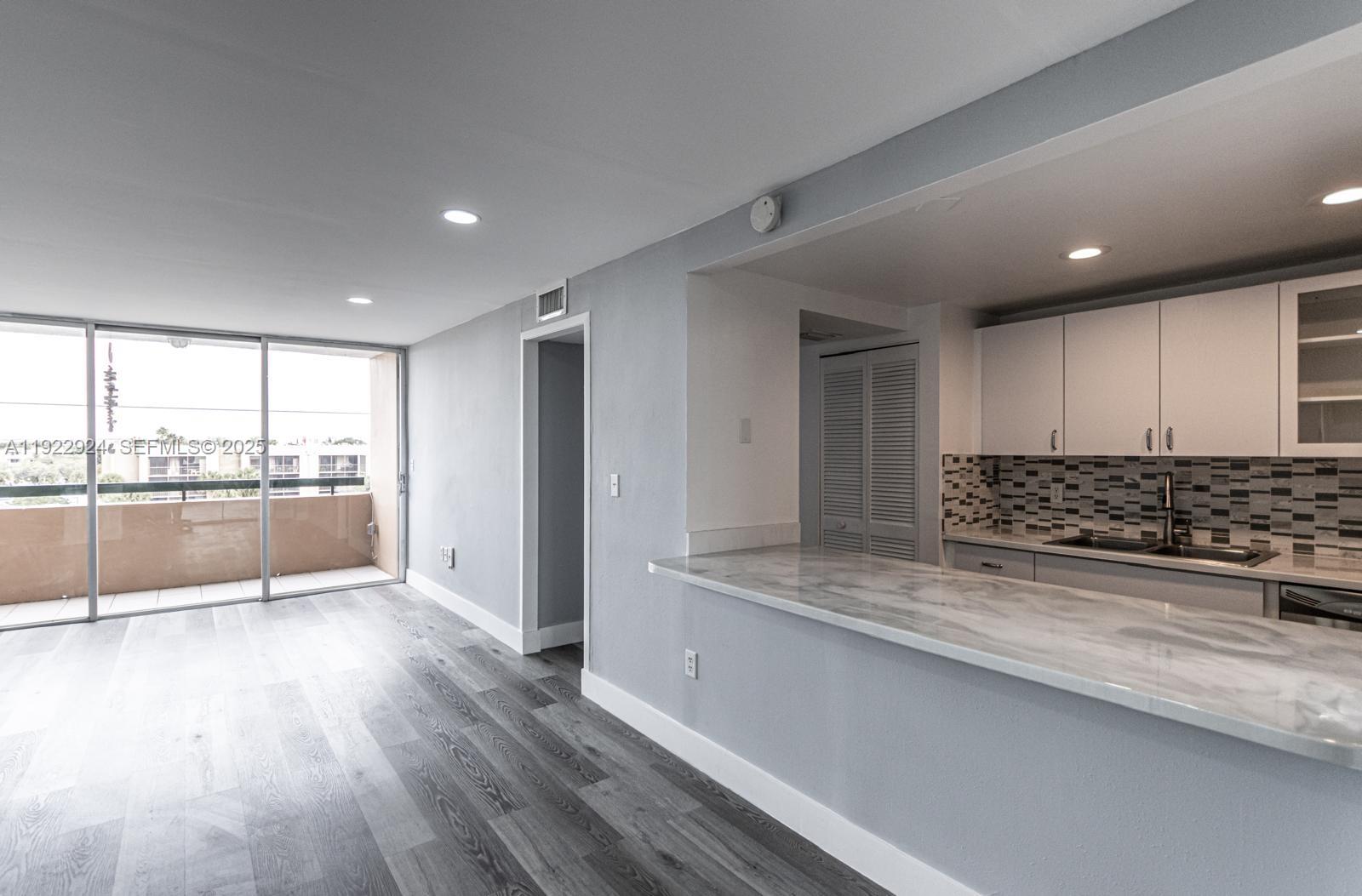 854 NW 87th Ave # 504