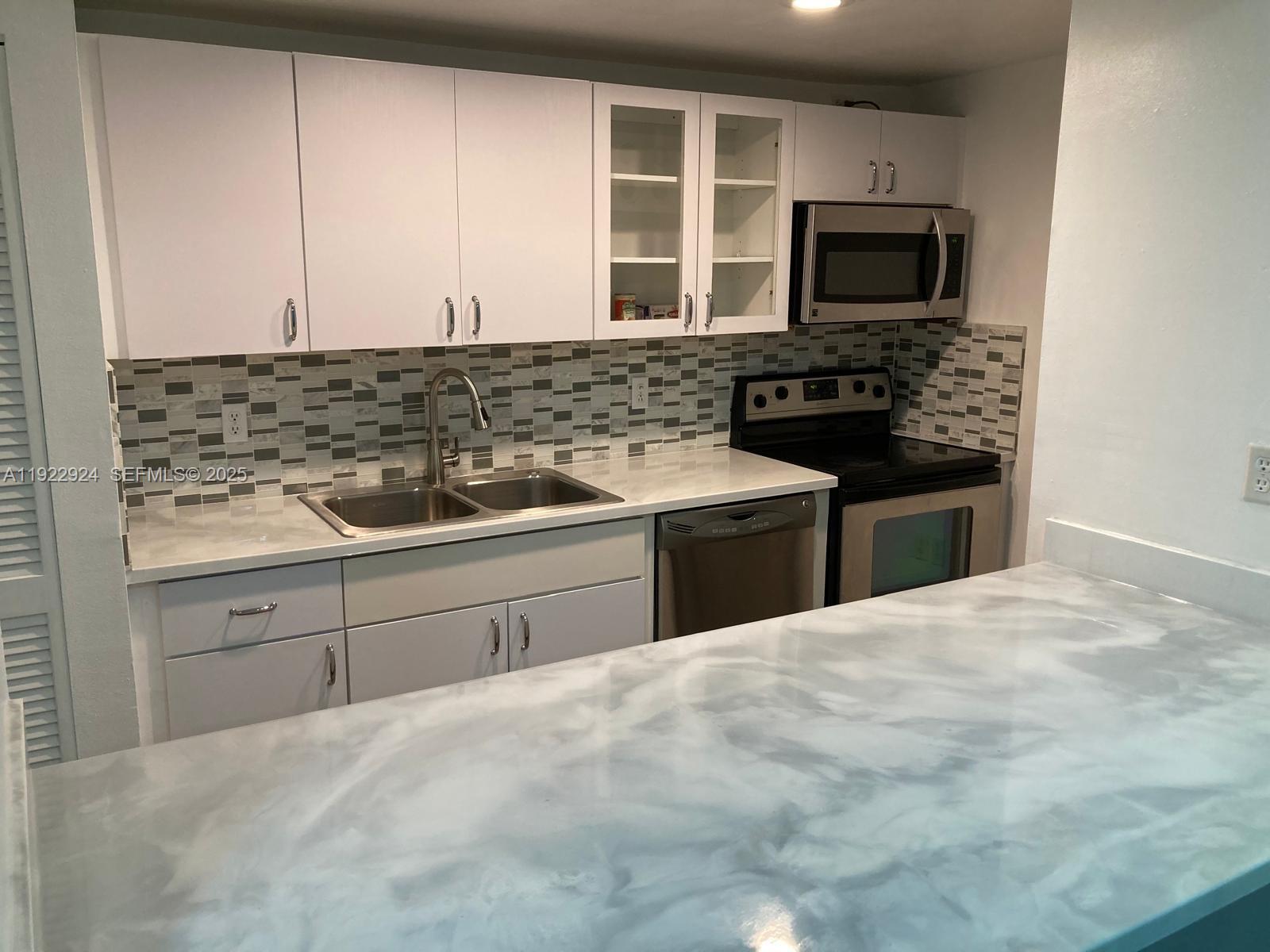 854 NW 87th Ave # 504