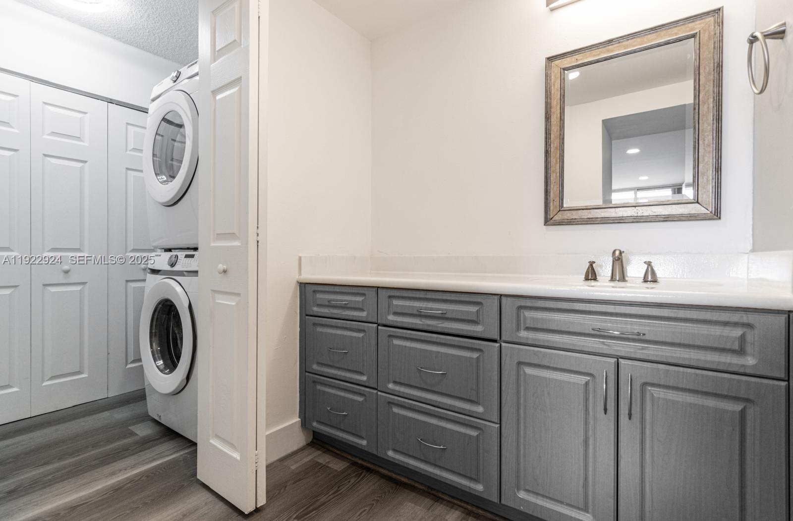 854 NW 87th Ave # 504