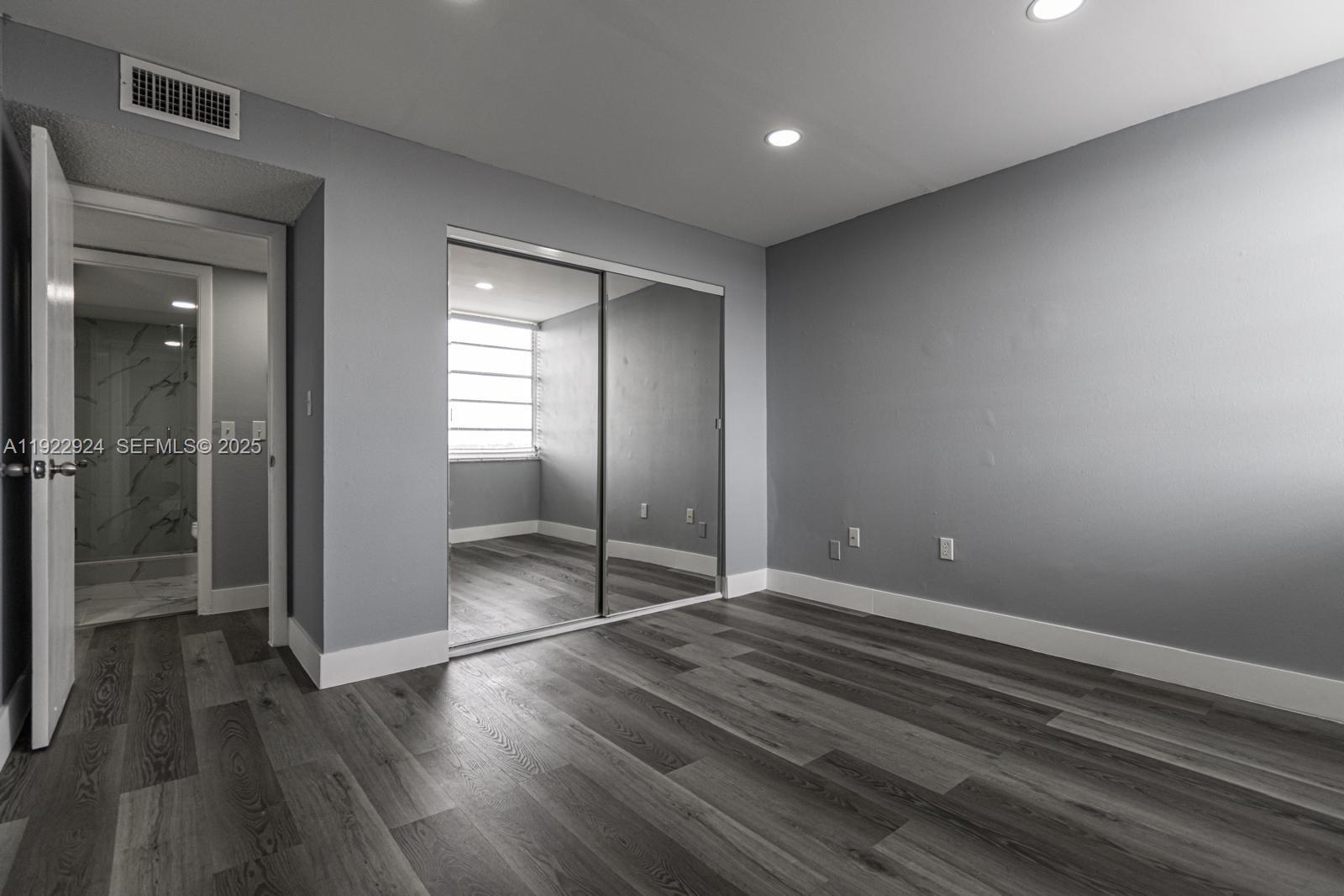 854 NW 87th Ave # 504