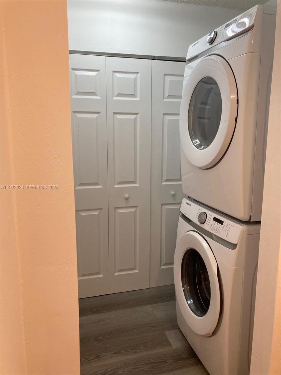 854 NW 87th Ave # 504