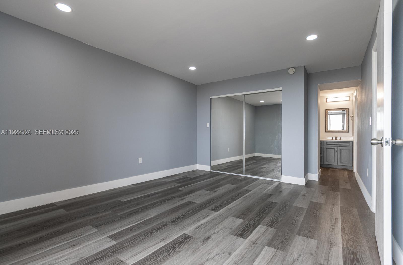 854 NW 87th Ave # 504