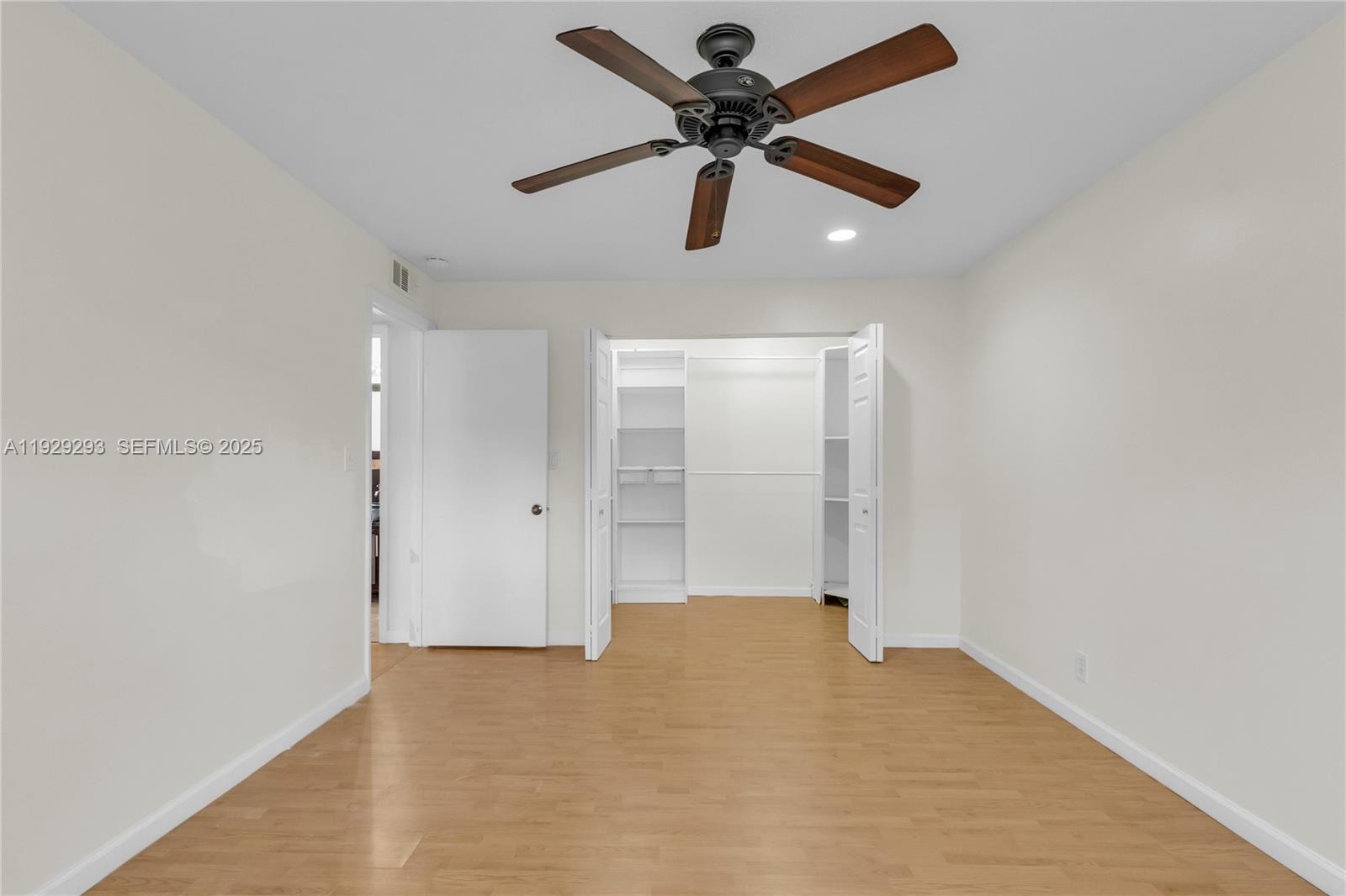 9415 W McNab Rd # 204