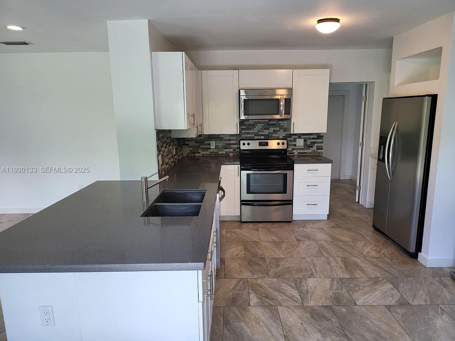 8575 SW 125th St # 8575