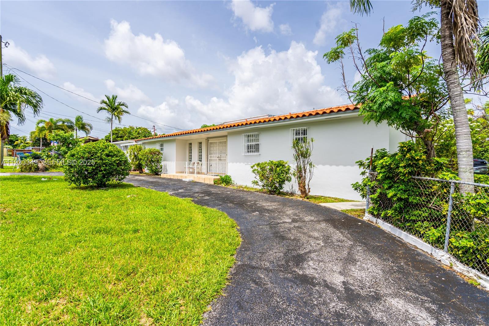 1090 NW 24th Ct # 1090