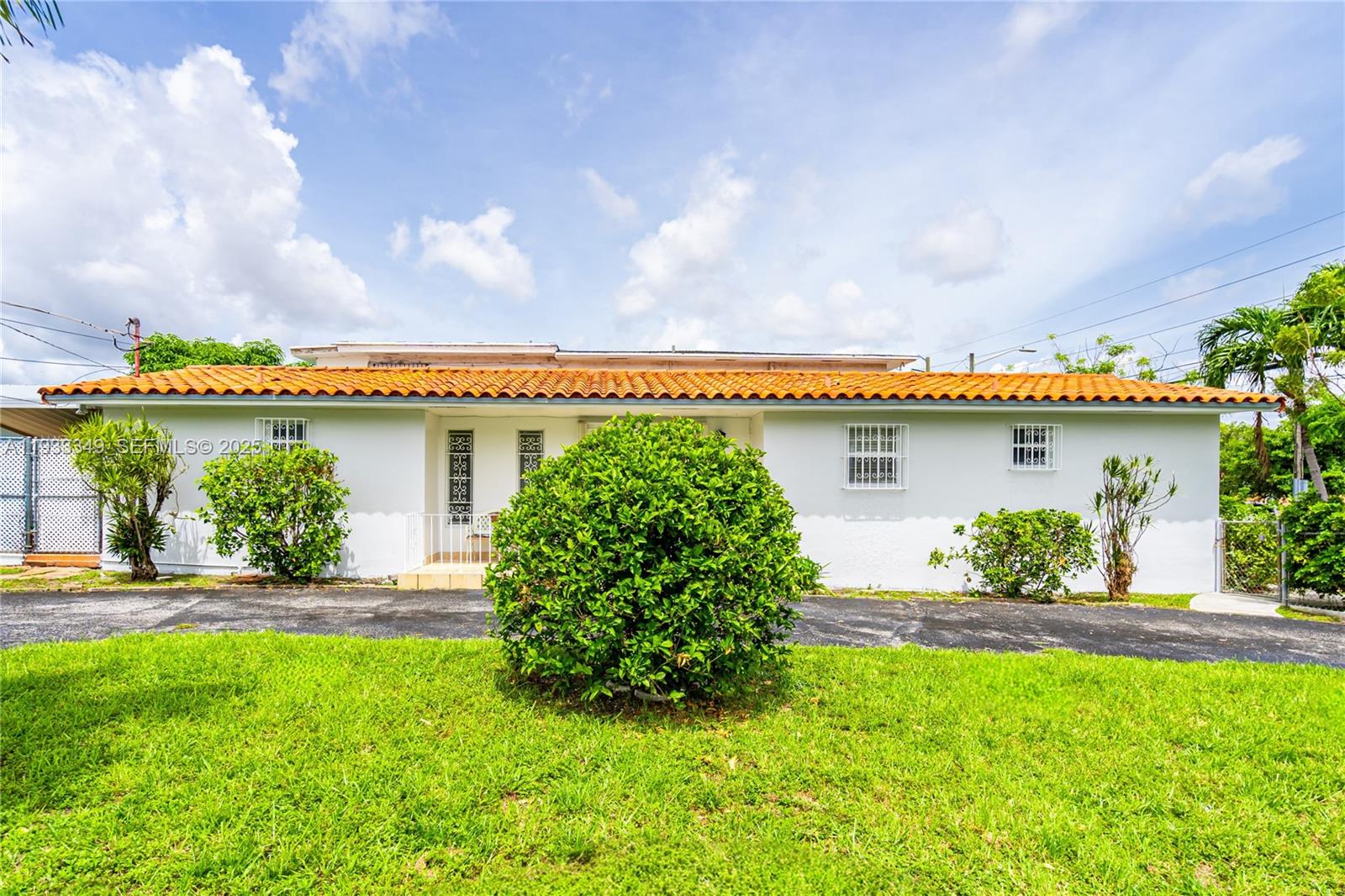 1090 NW 24th Ct # 1090