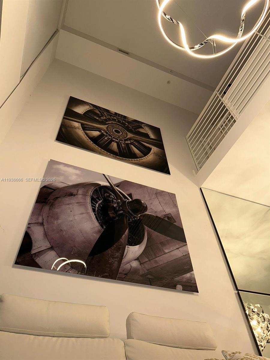 60 SW 13th St # 2422